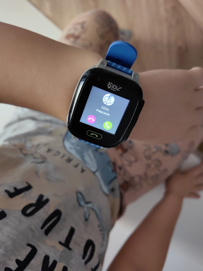 smartwatch dla dziecka niebieski