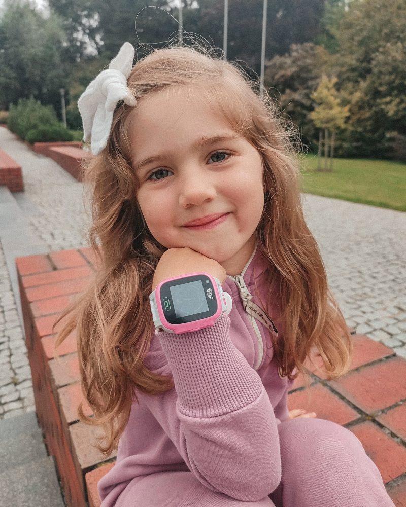 TOP różowy smartwatch dla dziewczynki